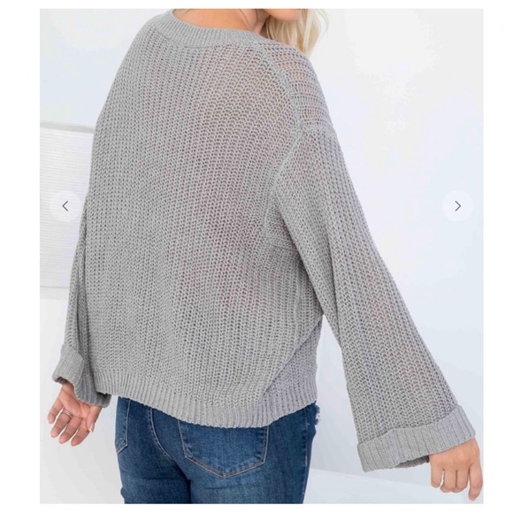 13 Boho Lightweight Sweater knit top with pocket - Picture 5 of 5